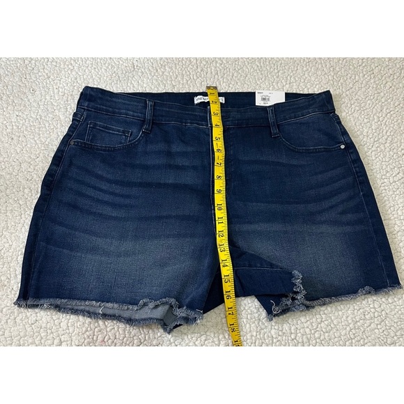 NWT Nine West Blue Jean Shorts High-Waisted Distressed - Picture 8 of 10
